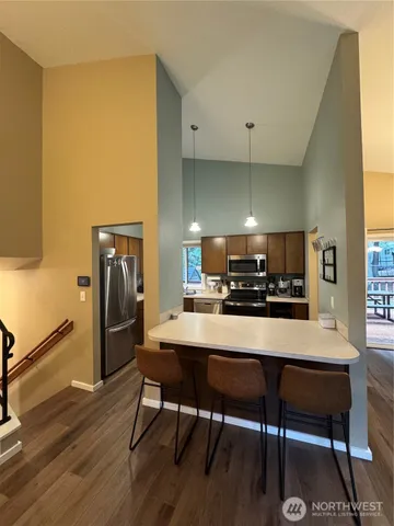 $3,200 | 14707 60th Place West, Edmonds, WA 98026