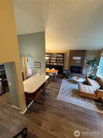 $3,200 | 14707 60th Place West, Edmonds, WA 98026