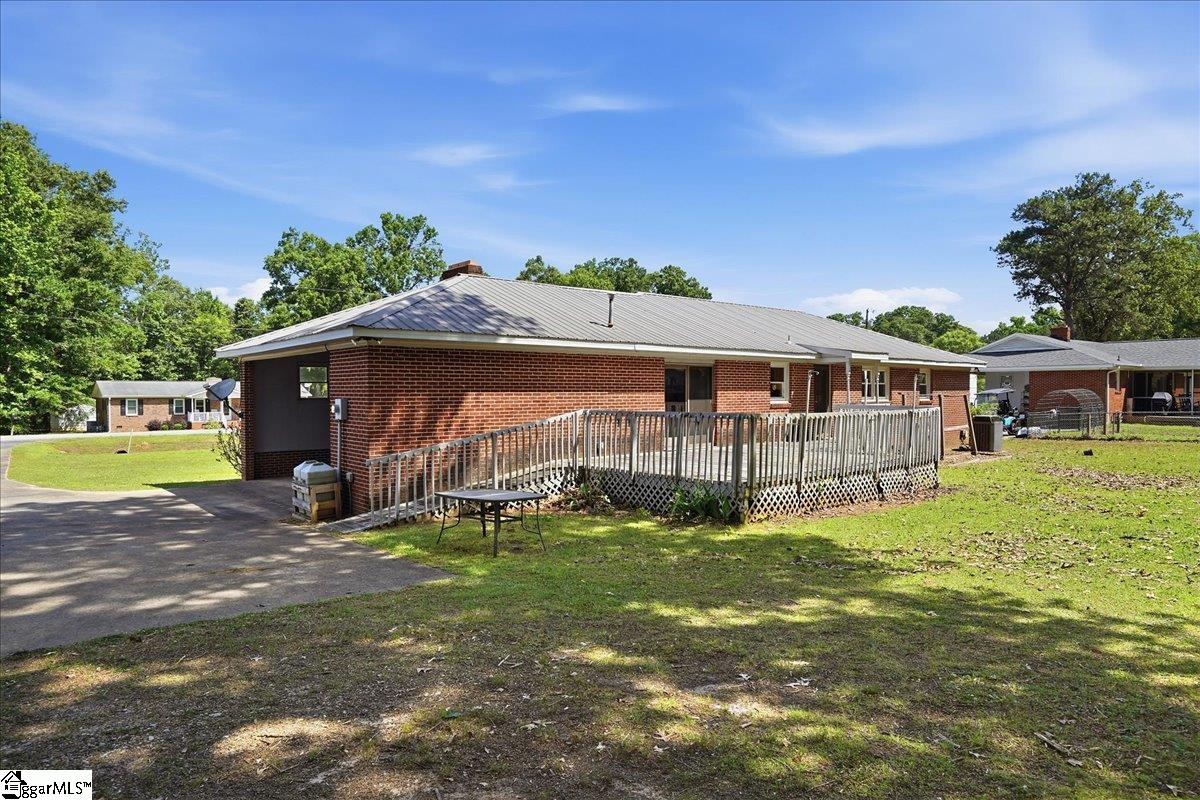 208 State Rd S-30-483 Clinton, SC 29325 - Photo 27 of 28