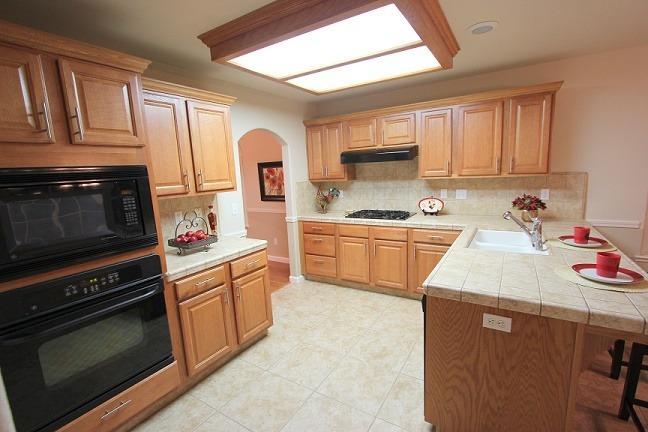 369 East Beech Avenue Reedley, CA 93654 - Photo 4 of 28 Gallery Image 4
