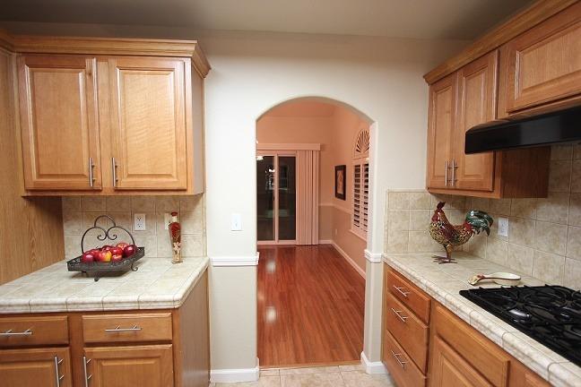369 East Beech Avenue Reedley, CA 93654 - Photo 8 of 28 Gallery Image 8