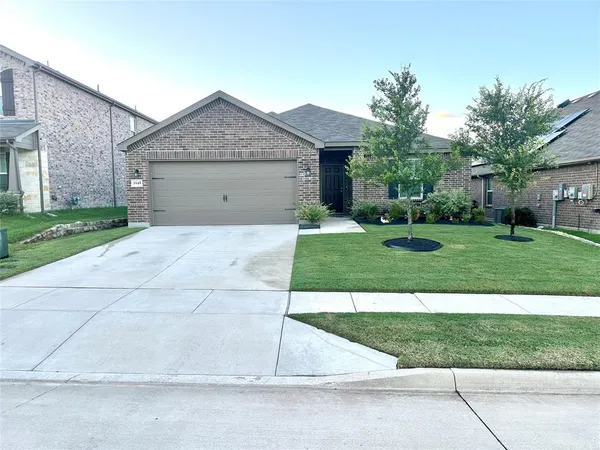 $2,300 | 1945 Javelina Street, Royse City, TX 75189