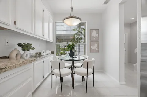 $1,199,000 | 575 Shoal Circle, Redwood Shores, CA 94065