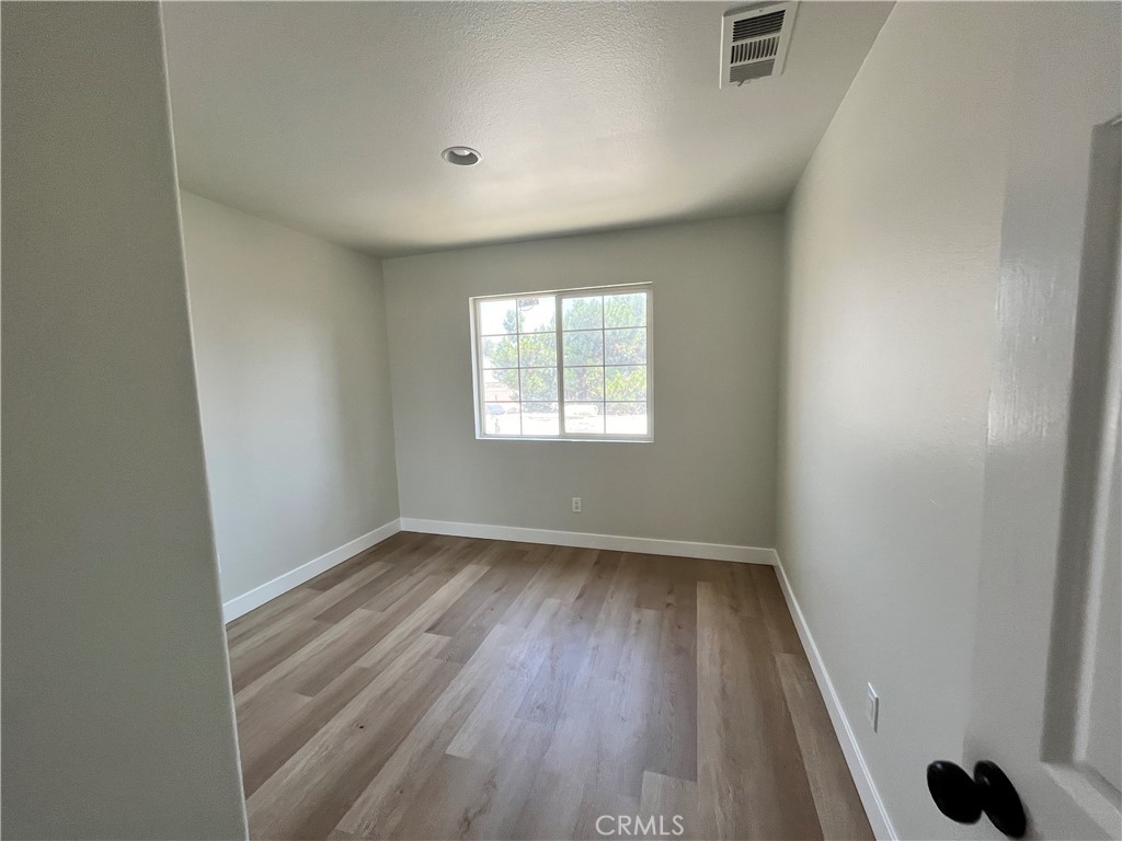 1004 South Riverside Avenue, Unit D3 Rialto, CA 92376 - Photo 6 of 16