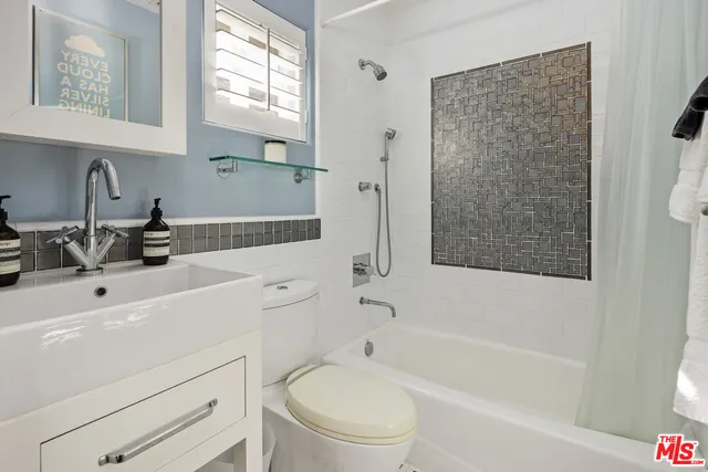 $3,670,000 | 3721 Meier Street, Los Angeles, CA 90066