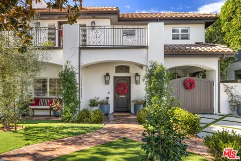 $3,670,000 | 3721 Meier Street, Los Angeles, CA 90066