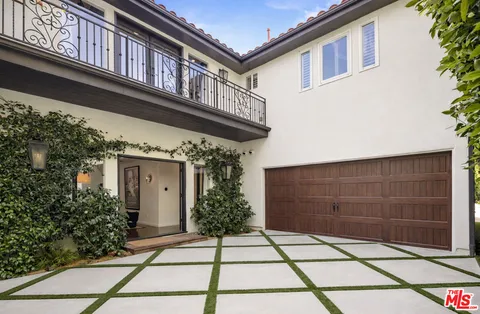 $3,670,000 | 3721 Meier Street, Los Angeles, CA 90066
