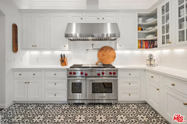 $3,670,000 | 3721 Meier Street, Los Angeles, CA 90066