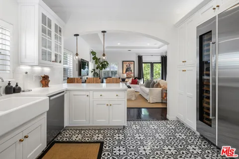 $3,670,000 | 3721 Meier Street, Los Angeles, CA 90066