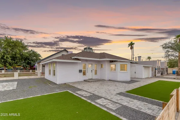 $477,500 | 2046 North 11th Street, Phoenix, AZ 85006