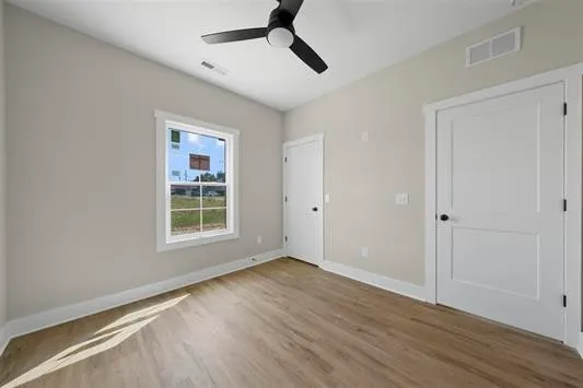 $270,999 | 400 Victoria Way, Franklin, KY 42134