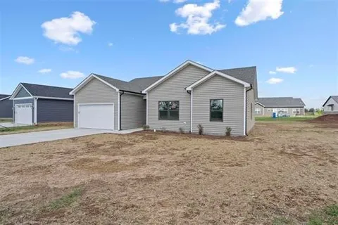 $268,499 | 400 Victoria Way, Franklin, KY 42134