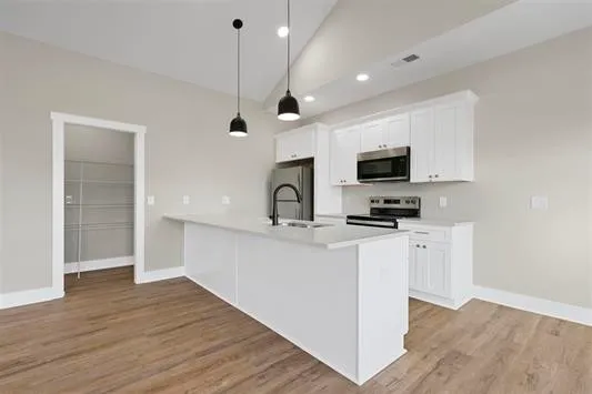 $270,999 | 400 Victoria Way, Franklin, KY 42134