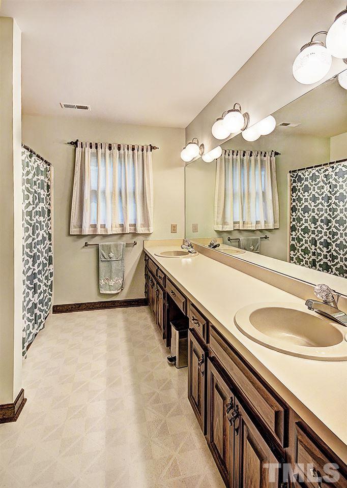 1904 Topsfield Court Raleigh, NC 27615 - Photo 17 of 24