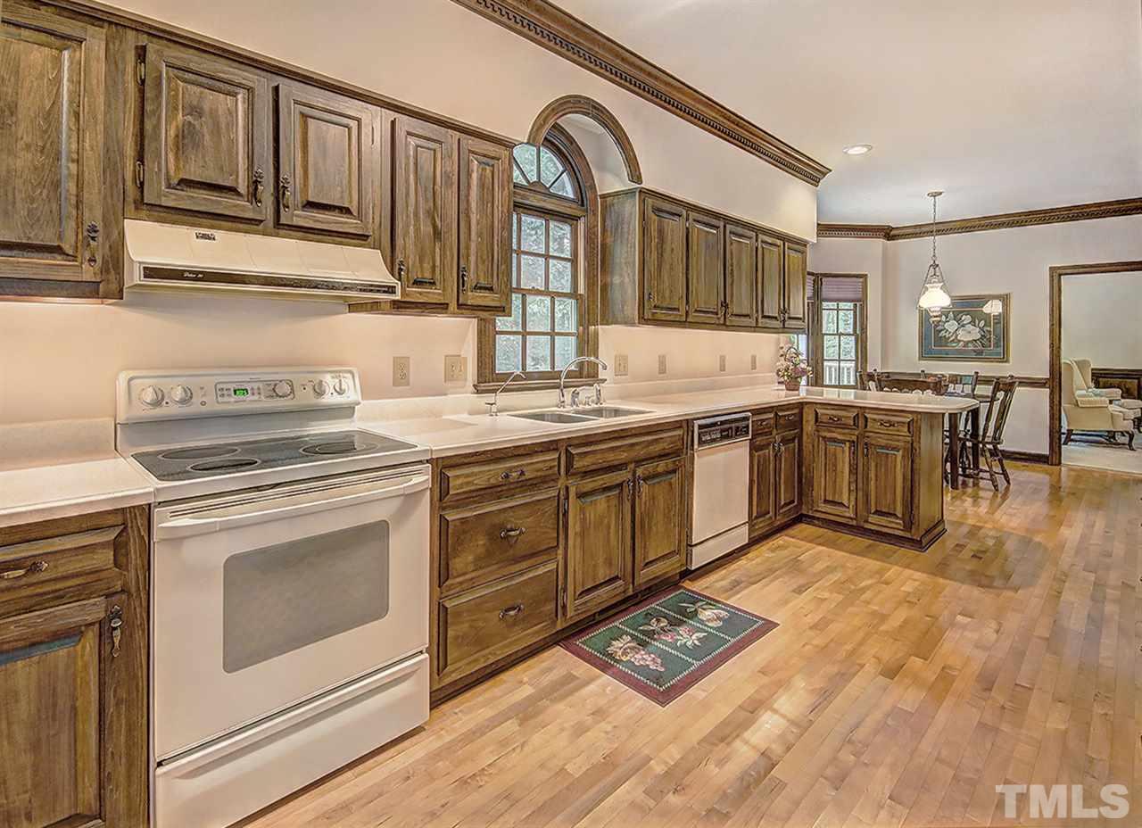 1904 Topsfield Court Raleigh, NC 27615 - Photo 5 of 24