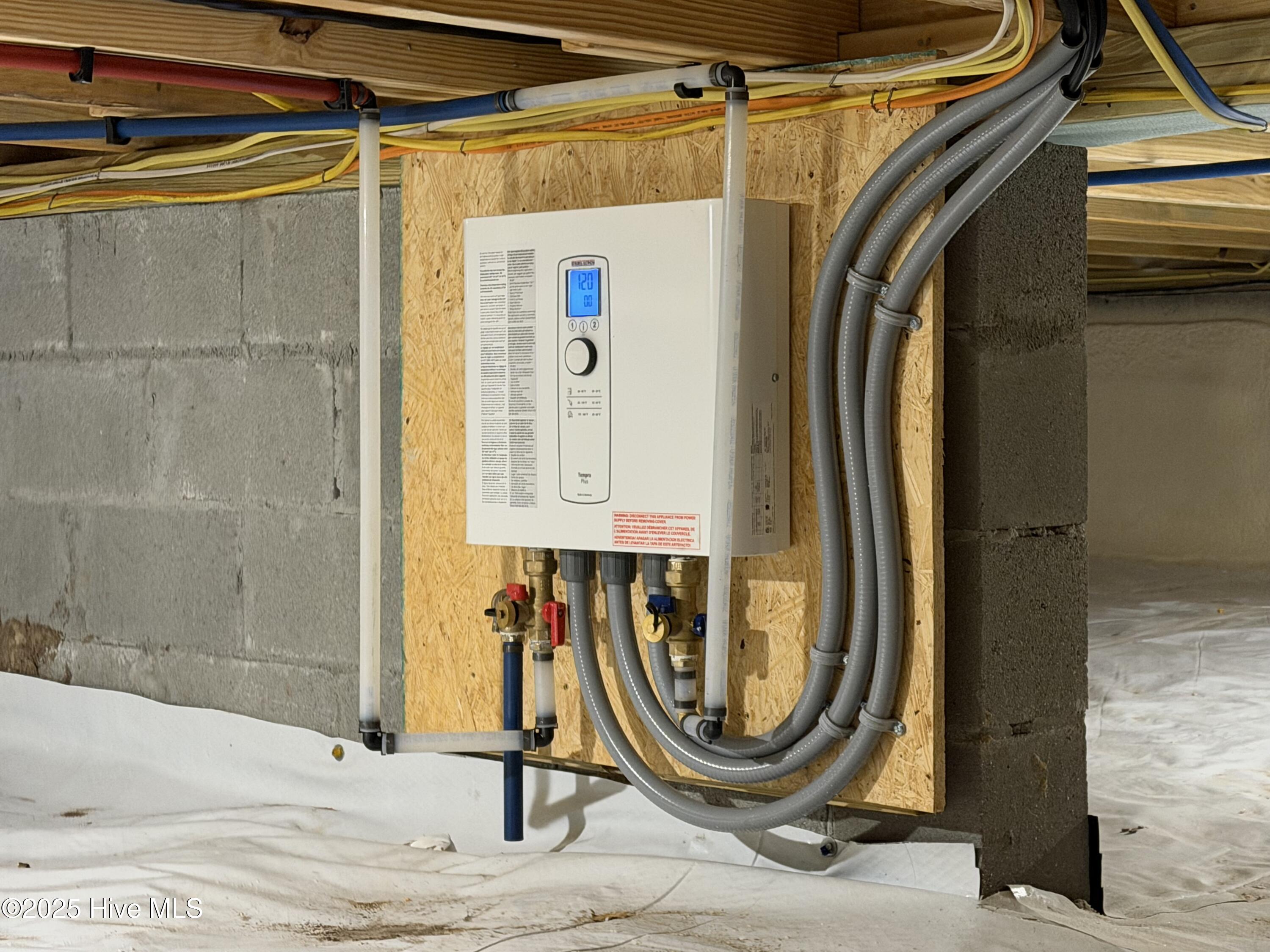 356 Drayton Road Southport, NC 28461 - Photo 24 of 31 Tankless Water Heater - Electric