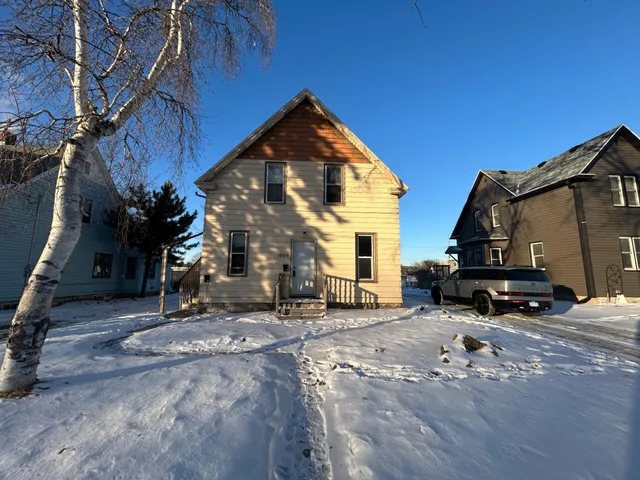 $219,000 | 1009 East Center Street, Rochester, MN 55904