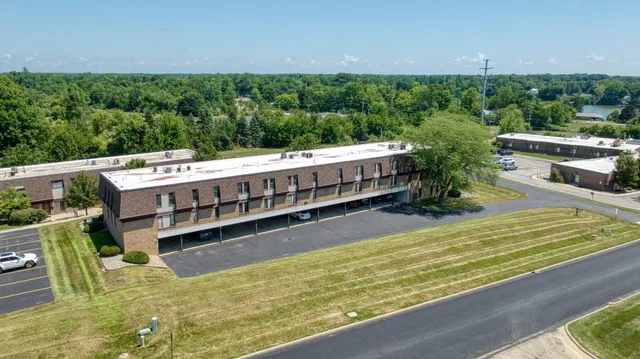 $120,000 | 710 Lakeshire Trail, Unit 201E, Adrian, MI 49221