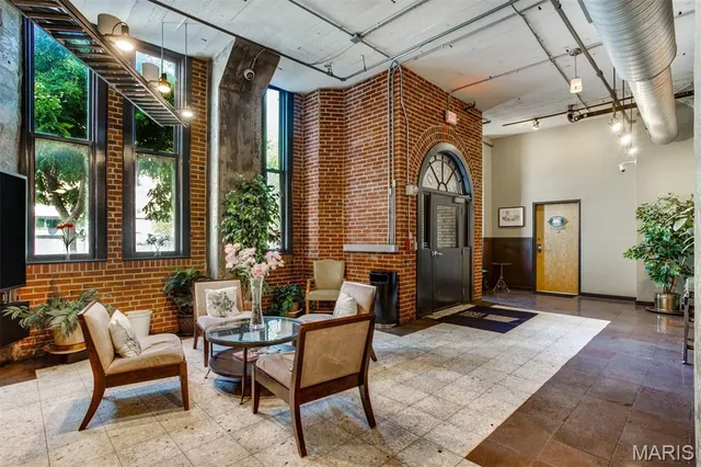 $153,000 | 2020 Washington Avenue, Unit 711, St. Louis, MO 63103