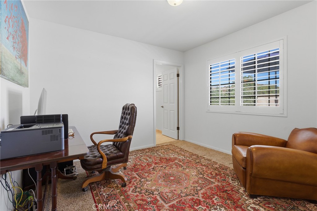27843 Parker Road Castaic, CA 91384 - Photo 34 of 61 a workspace with furniture and a window