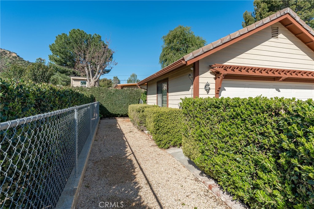 27843 Parker Road Castaic, CA 91384 - Photo 50 of 61 a house view with a outdoor space