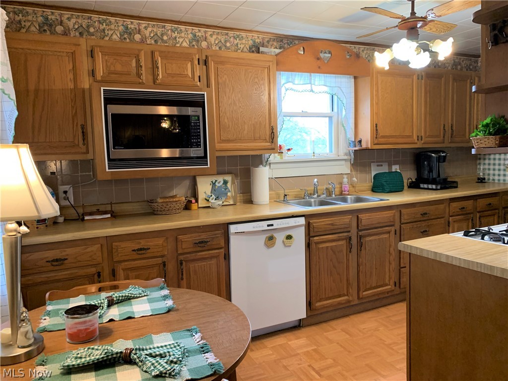 3302 Barclay Messerly Road Southington, OH 44470 - Photo 8 of 19