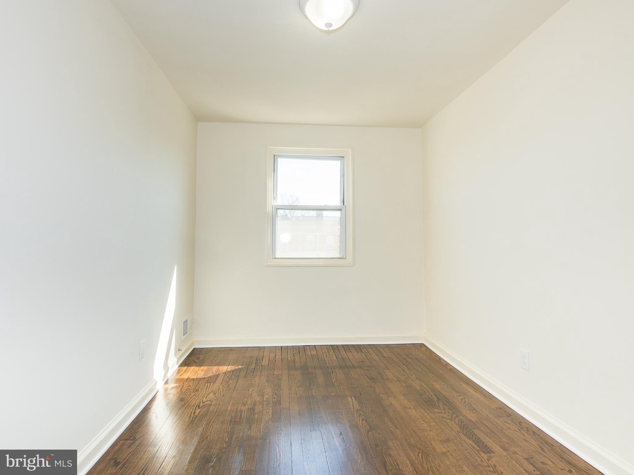 7757 Wynbrook Road Baltimore, MD 21224 - Photo 25 of 30 Bedroom