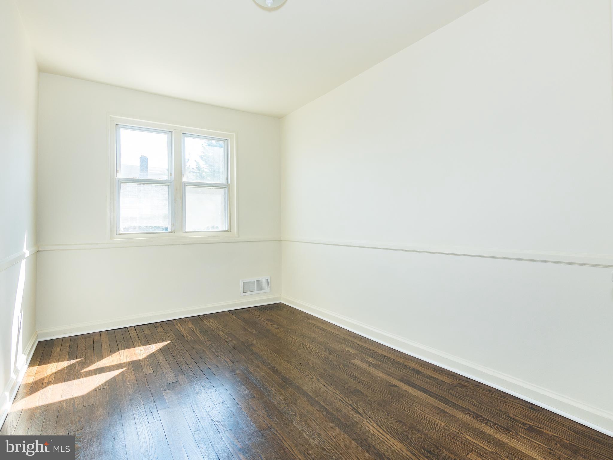 7757 Wynbrook Road Baltimore, MD 21224 - Photo 5 of 30 Dining Room