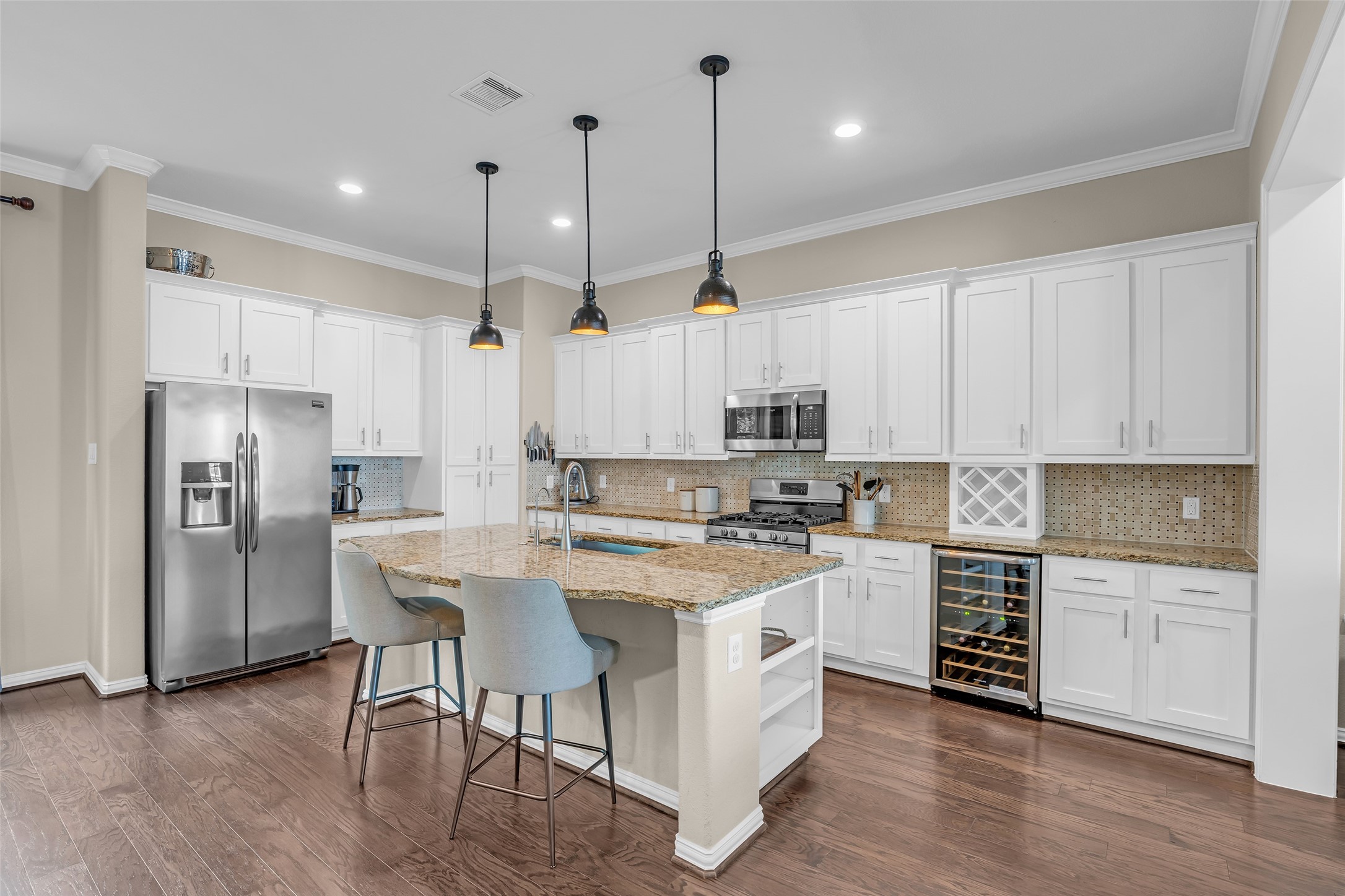 8905 Wind Springs Drive Houston, TX 77080 - Photo 11 of 25
