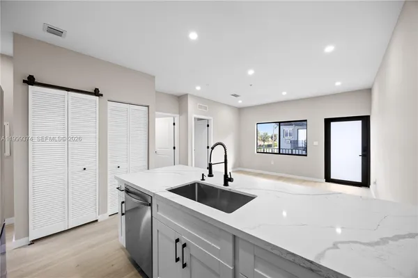 $2,550 | 630 Northeast 166th Street, Unit 3, Miami, FL 33162