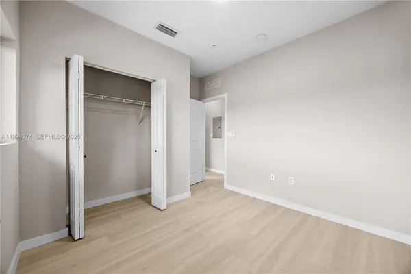 $2,550 | 630 Northeast 166th Street, Unit 3, Miami, FL 33162