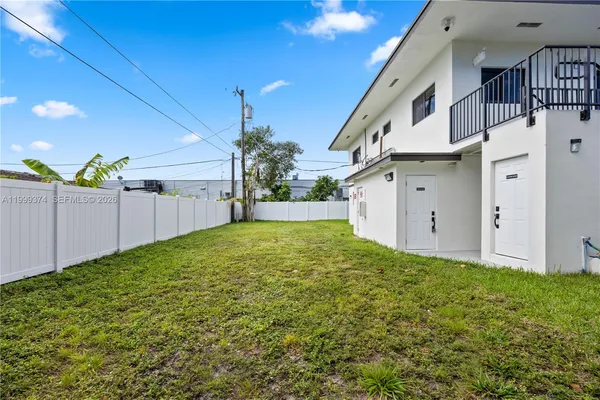 $2,550 | 630 Northeast 166th Street, Unit 3, Miami, FL 33162