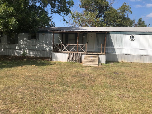 302 North Burnet Street Bremond, TX 76629 - Photo 2 of 41 a view of a patio