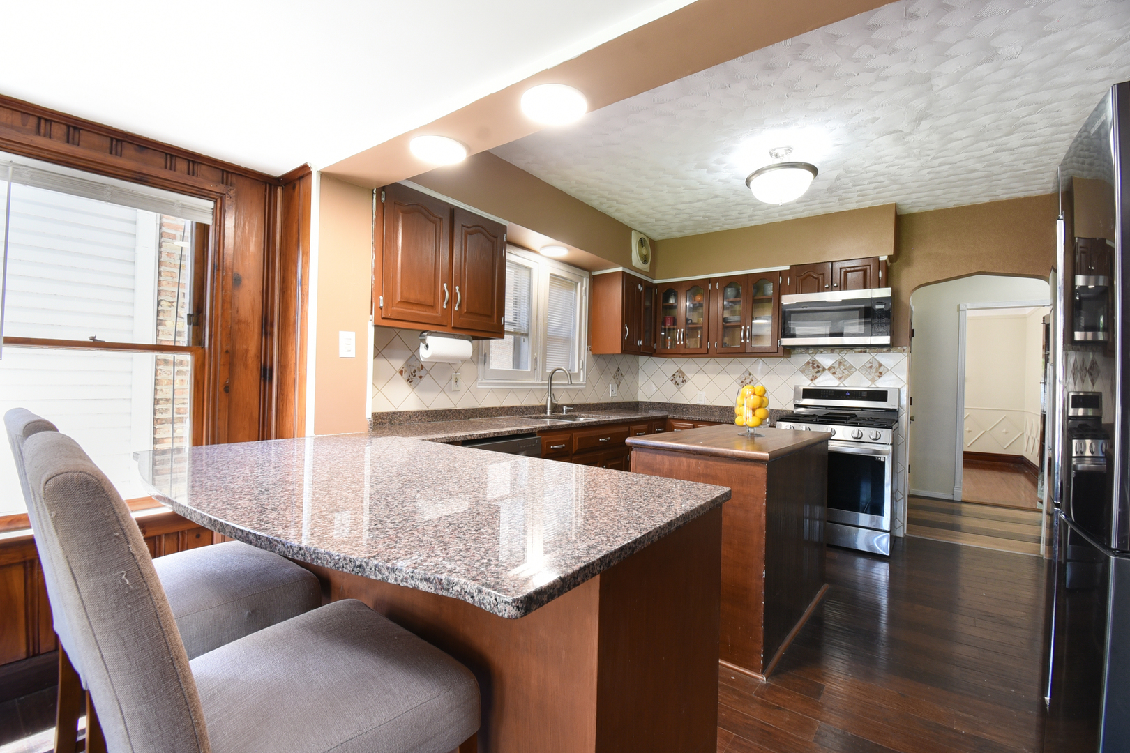 1437 Maple Avenue Berwyn, IL 60402 - Photo 11 of 35