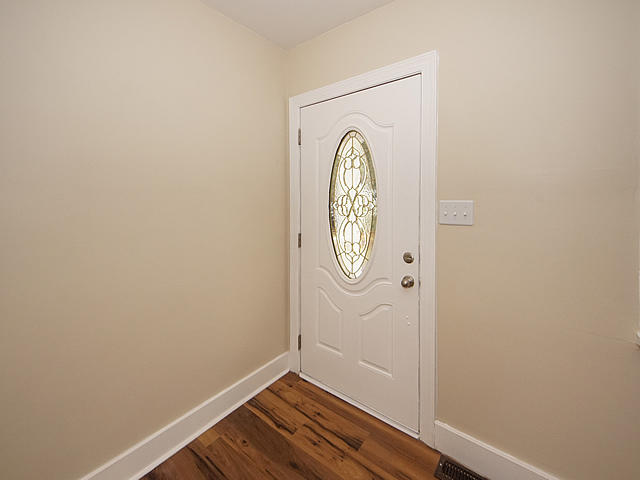 418 Wappoo Road Charleston, SC 29407 - Photo 3 of 38 03