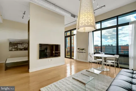 $439,900 | 520 John Carlyle Street, Unit 430, Alexandria, VA 22314