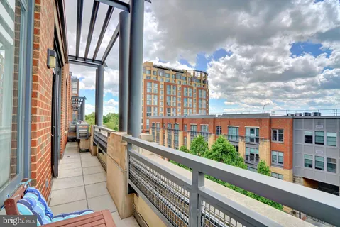 $439,900 | 520 John Carlyle Street, Unit 430, Alexandria, VA 22314