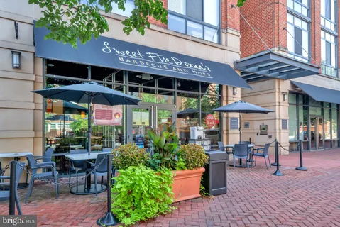 $439,900 | 520 John Carlyle Street, Unit 430, Alexandria, VA 22314