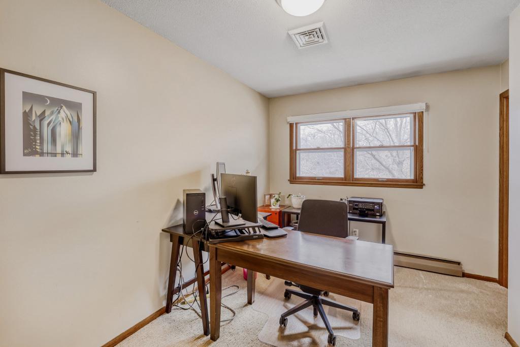 15567 Fish Point Road Prior Lake, MN 55372 - Photo 17 of 31