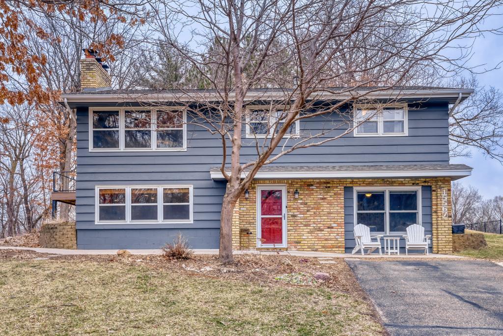 15567 Fish Point Road Prior Lake, MN 55372 - Photo 2 of 31