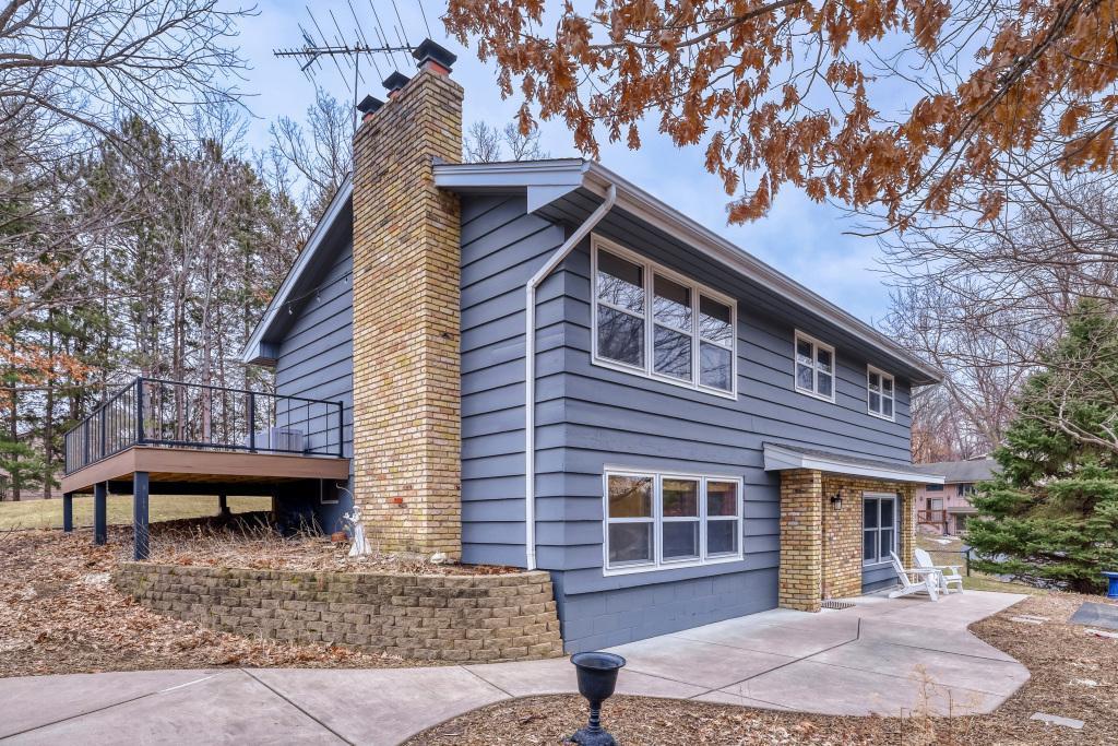 15567 Fish Point Road Prior Lake, MN 55372 - Photo 3 of 31