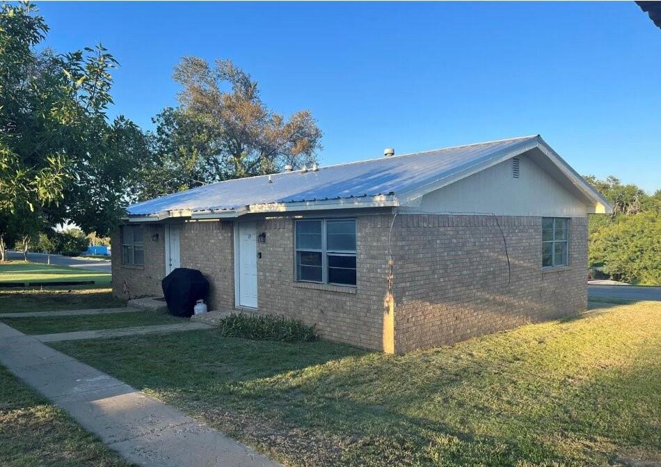 906 East Birch Street Canadian, TX 79014 - Photo 1 of 8