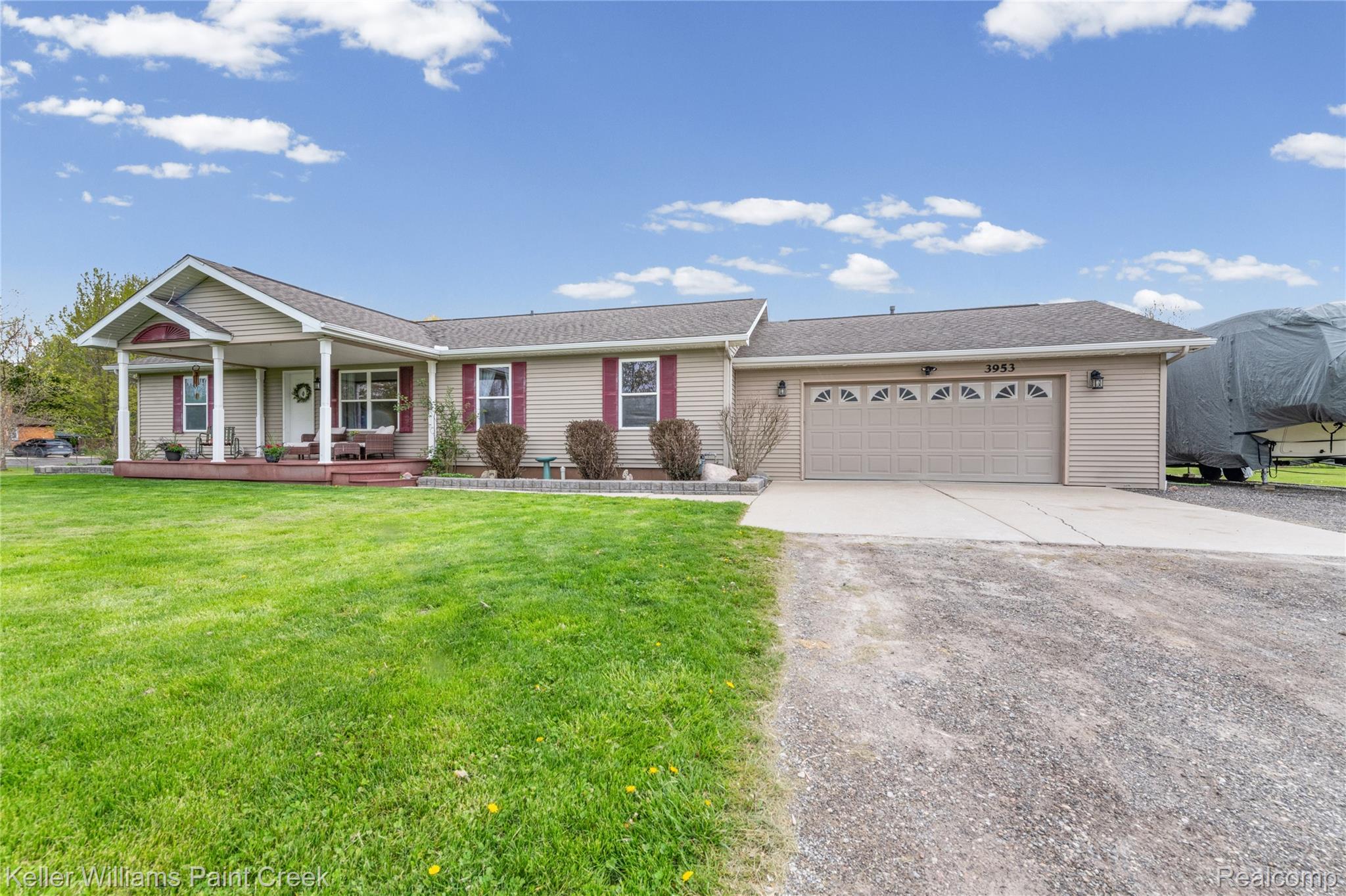 3953 Meldrum Road Casco, MI 48064 - Photo 2 of 31 DSC_1760.jpg