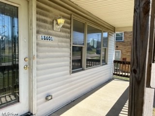 18601 Libby Road Maple Heights, OH 44137 - Photo 2 of 20 Gallery Image 2