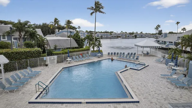 a view of a tennis court