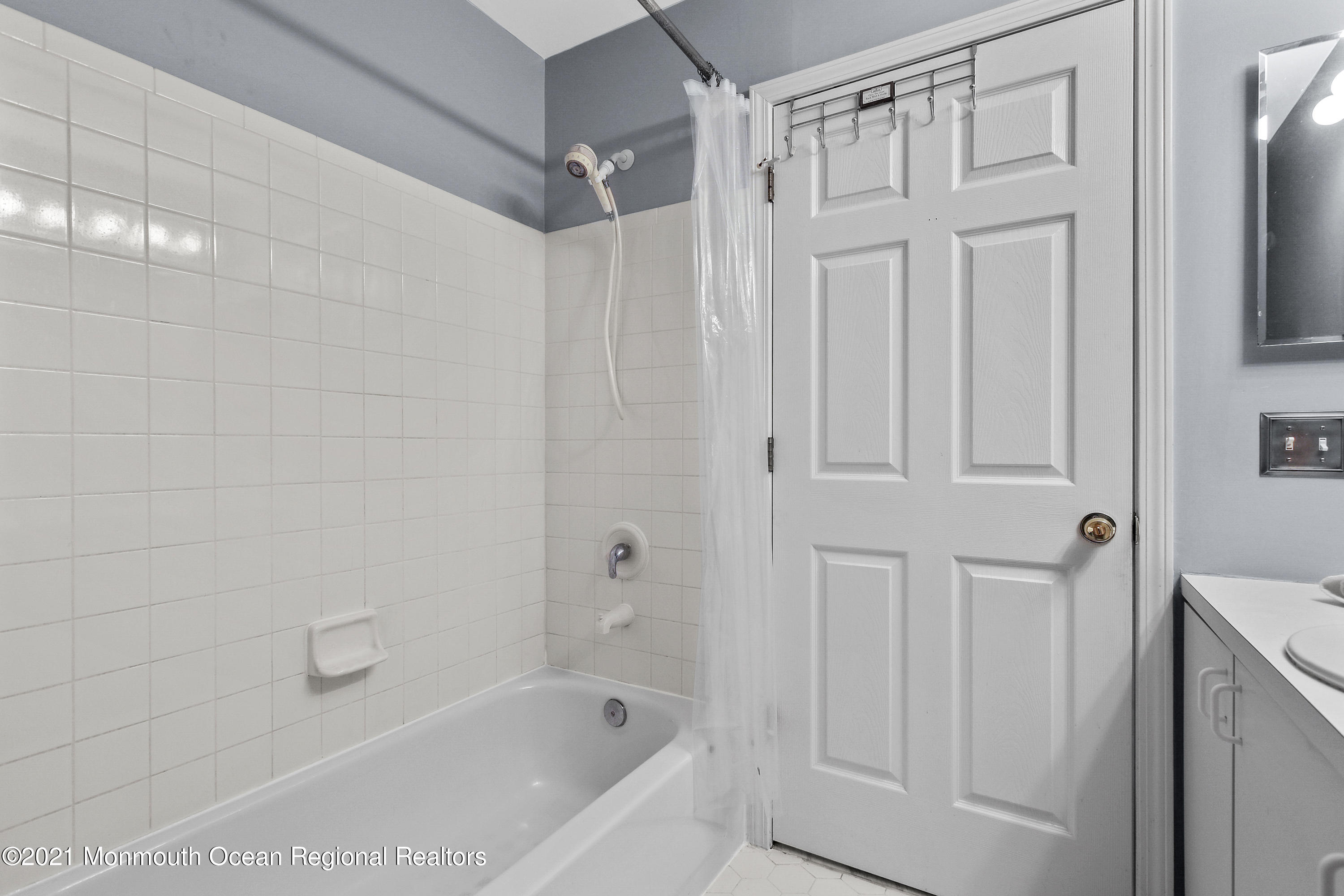 2 Nairn Road Manalapan, NJ 07726 - Photo 20 of 20 5W5A1291