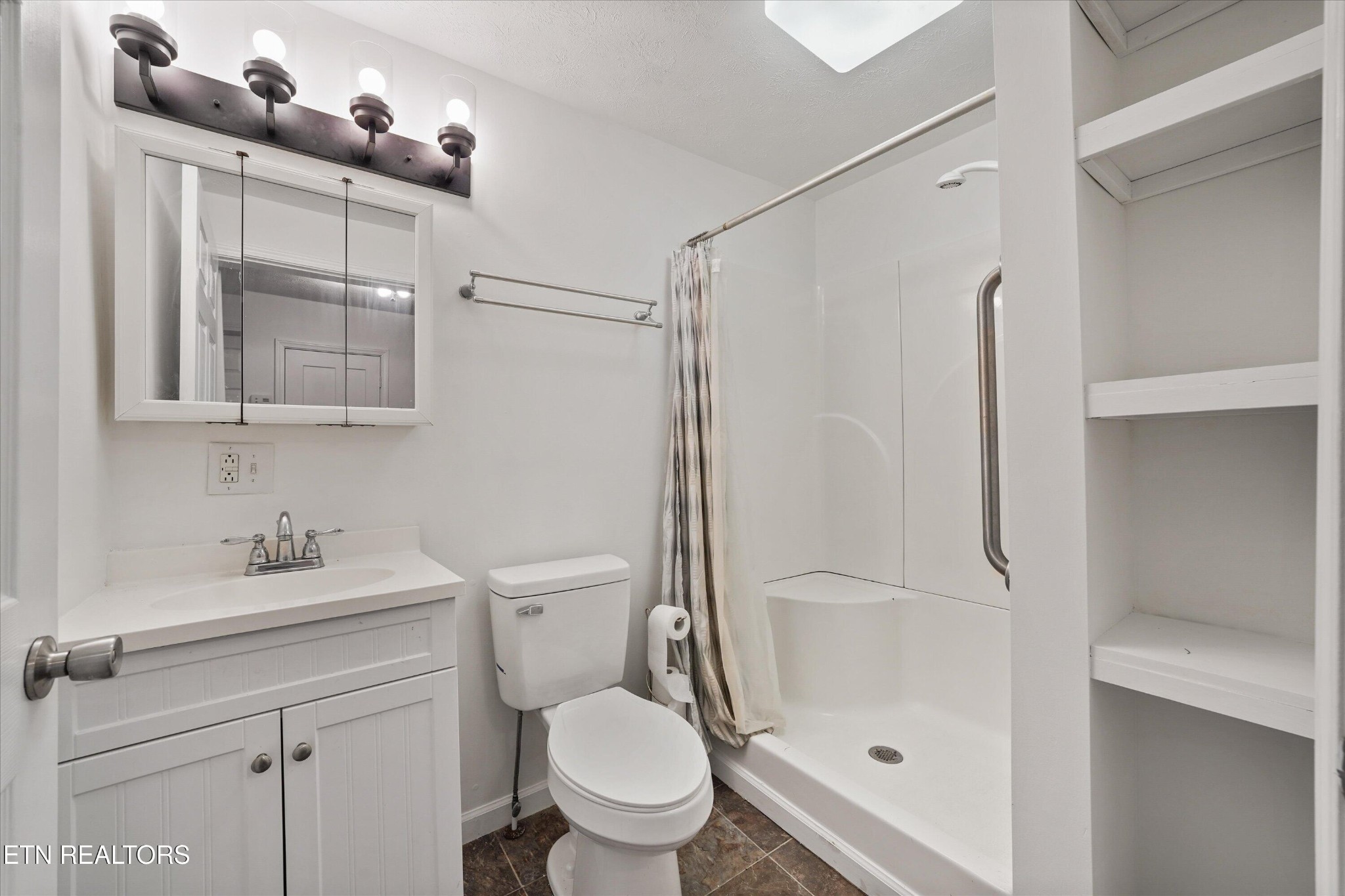 108 Ridgewood Road Harriman, TN 37748 - Photo 10 of 29 Gallery Image 10