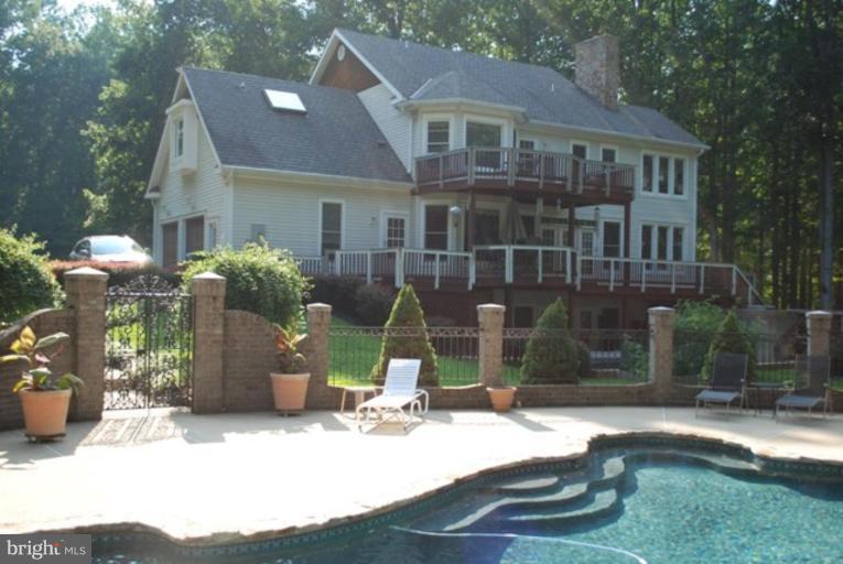8 Winning Colors Road Stafford, VA 22556 - Photo 1 of 24 Unbelieveable Entertainment and Hardscaping!!