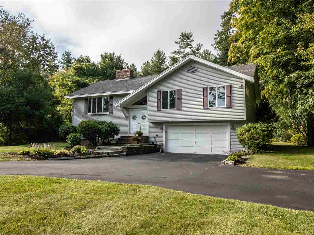 106 Clark Road Rye, NH 03870 - Photo 4 of 39