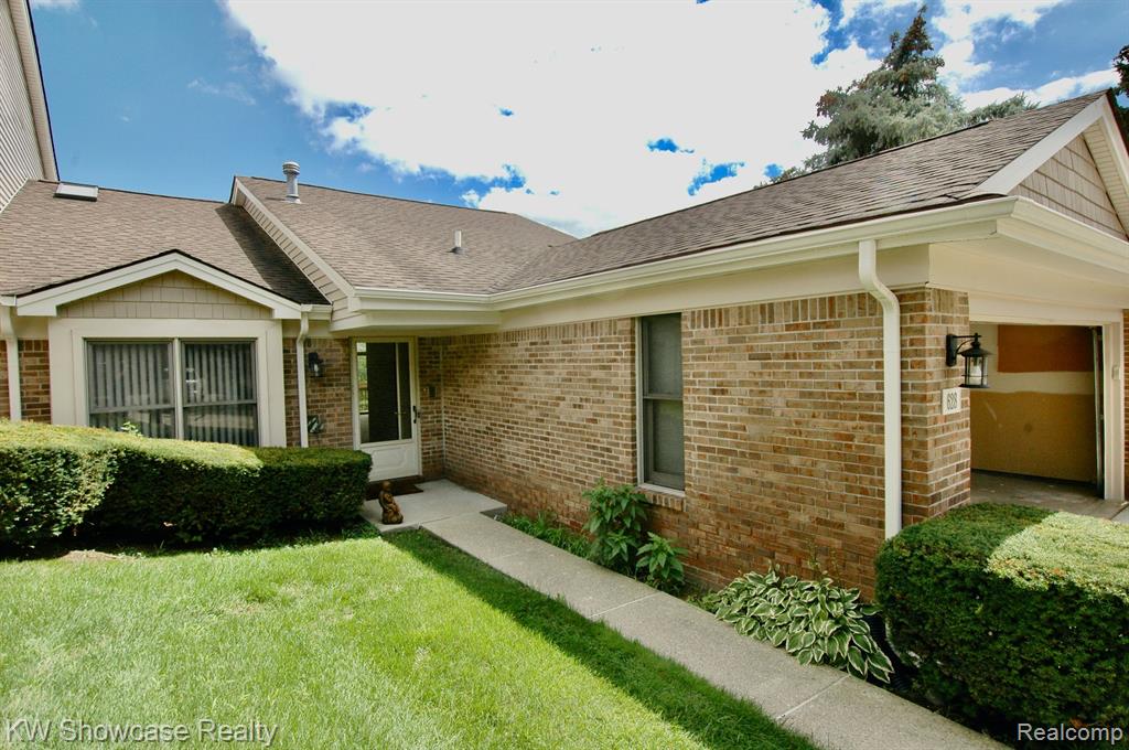 628 Summit Ridge Drive Milford, MI 48381 - Photo 34 of 44